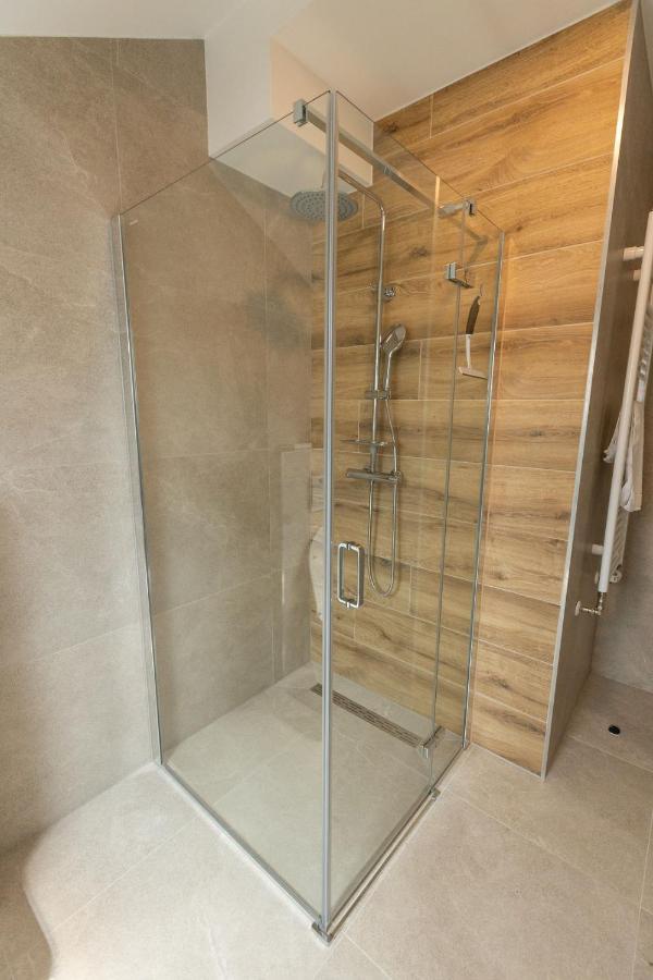 Rooms & Apartment Perak Kutjevo Esterno foto